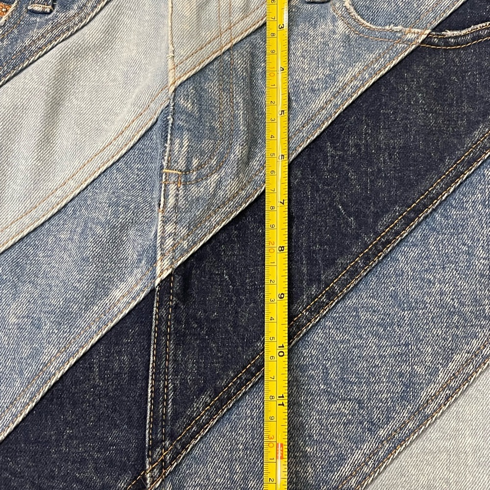 Alice + Olivia Blue Denim Jeans - Picture 11 of 13